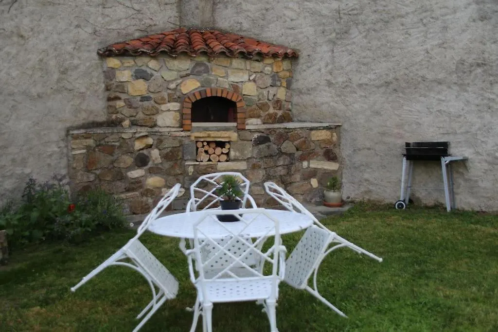 Ideal Voyageurs & Travailleurs Cherchant Du Calme Manglieu France